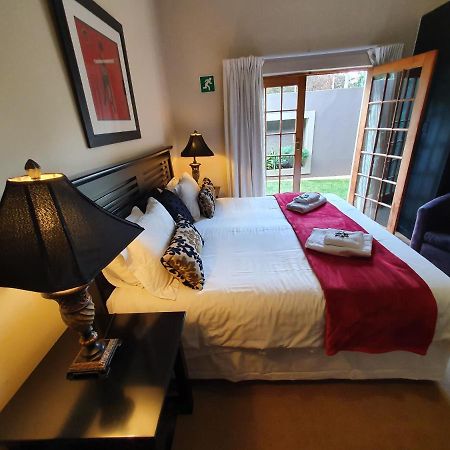 7Th Street Guesthouse Йоханнесбург Экстерьер фото