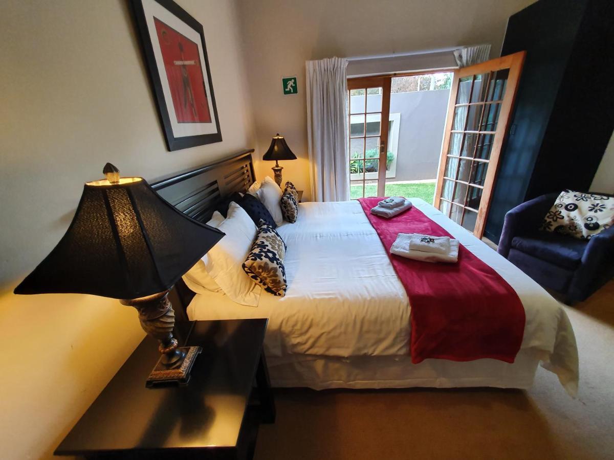 7Th Street Guesthouse Йоханнесбург Экстерьер фото